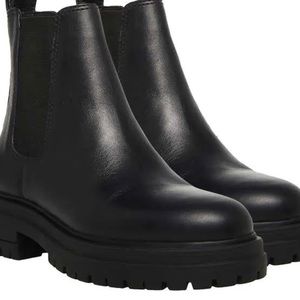 Steve Madden Chelsea Boots